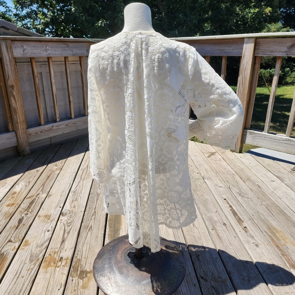 Mauries Top/swimsuit cover up in size M - Picture 3 of 6